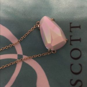 Kendra Scott Isla necklace iridescent white
